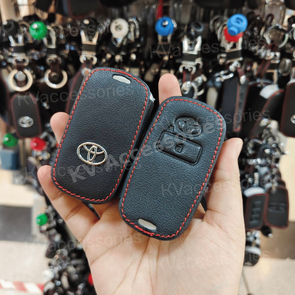 ซองหนังดำด้ายแดง สำหรับTOYOTA Veloz Raize