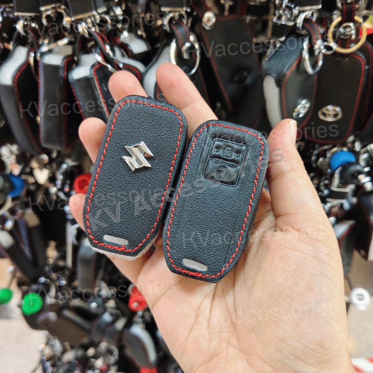 ซองหนังดำด้ายแดง สำหรับSUZUKI  SWIFT (SMART KEYX)