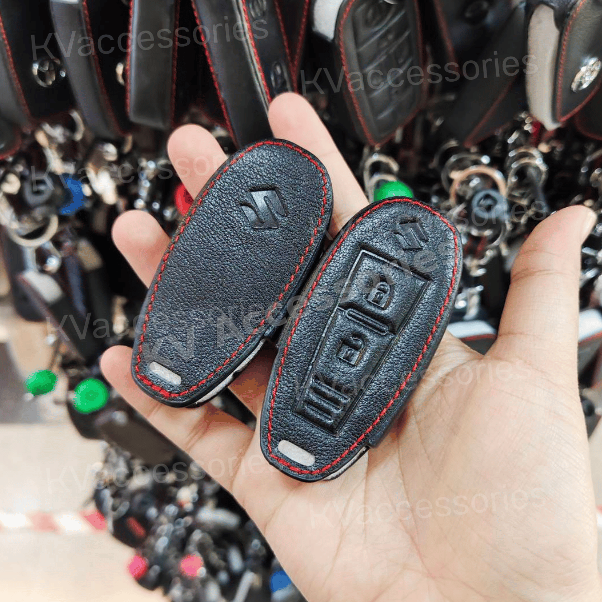 ซองหนังดำด้ายแดง สำหรับ SUZUKI  SWIFT CIAL
