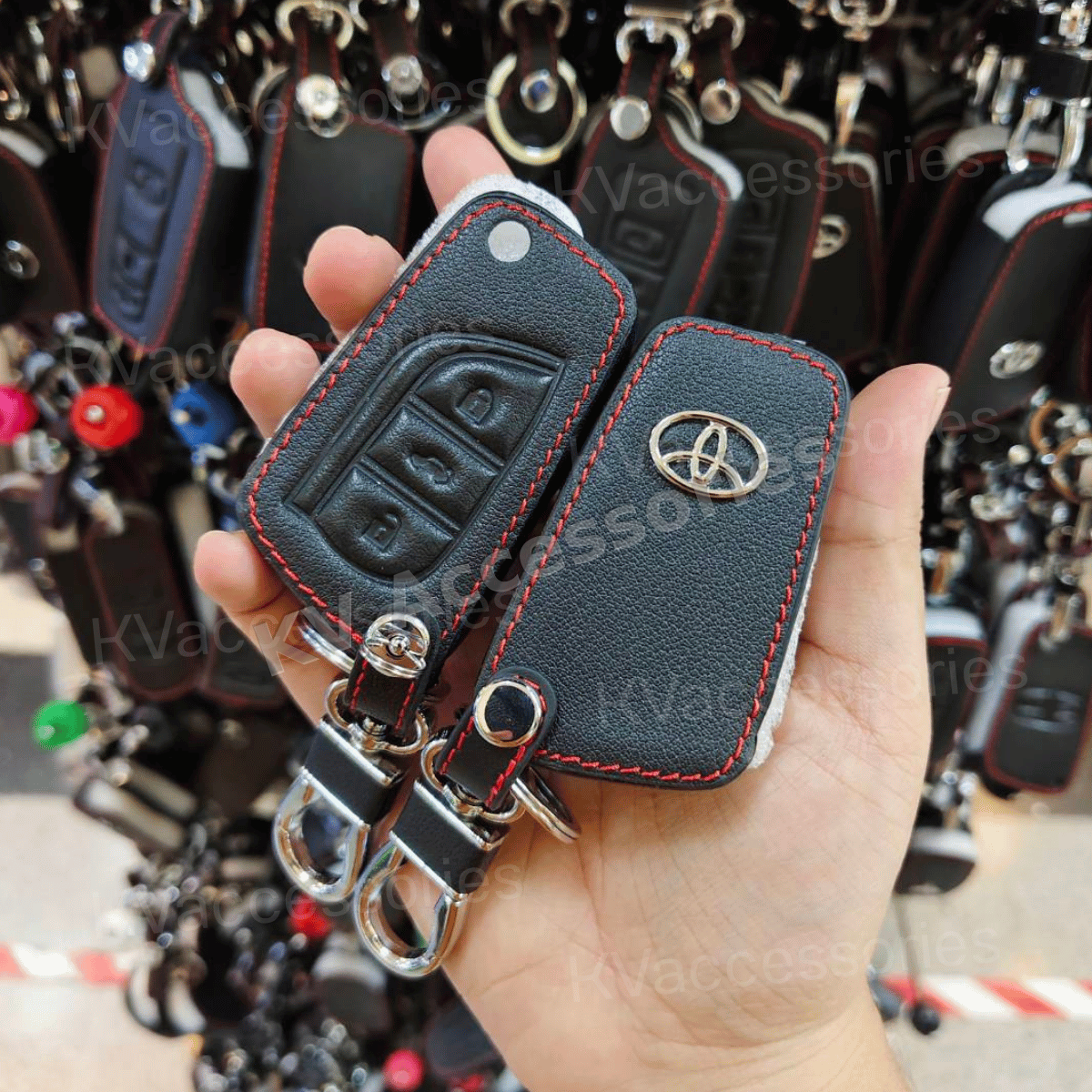 ซองหนังดำด้ายแดง สำหรับ TOYOTA ALTIS 2014 REVO (กุญแจพับ)