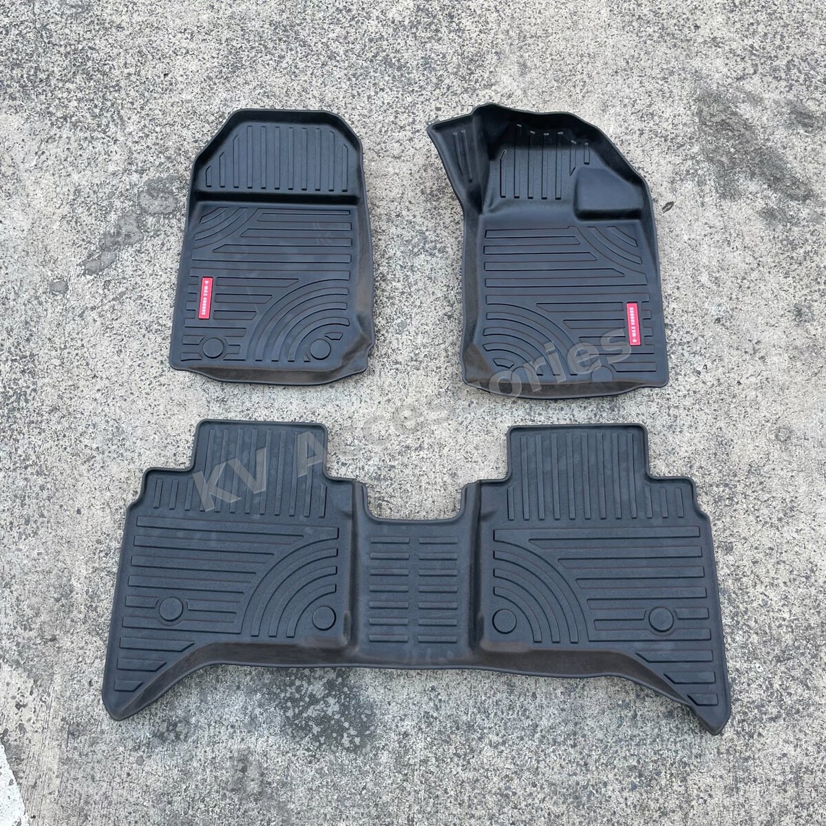ถาดรองพื้น TPE Dmax 2022 4Door
