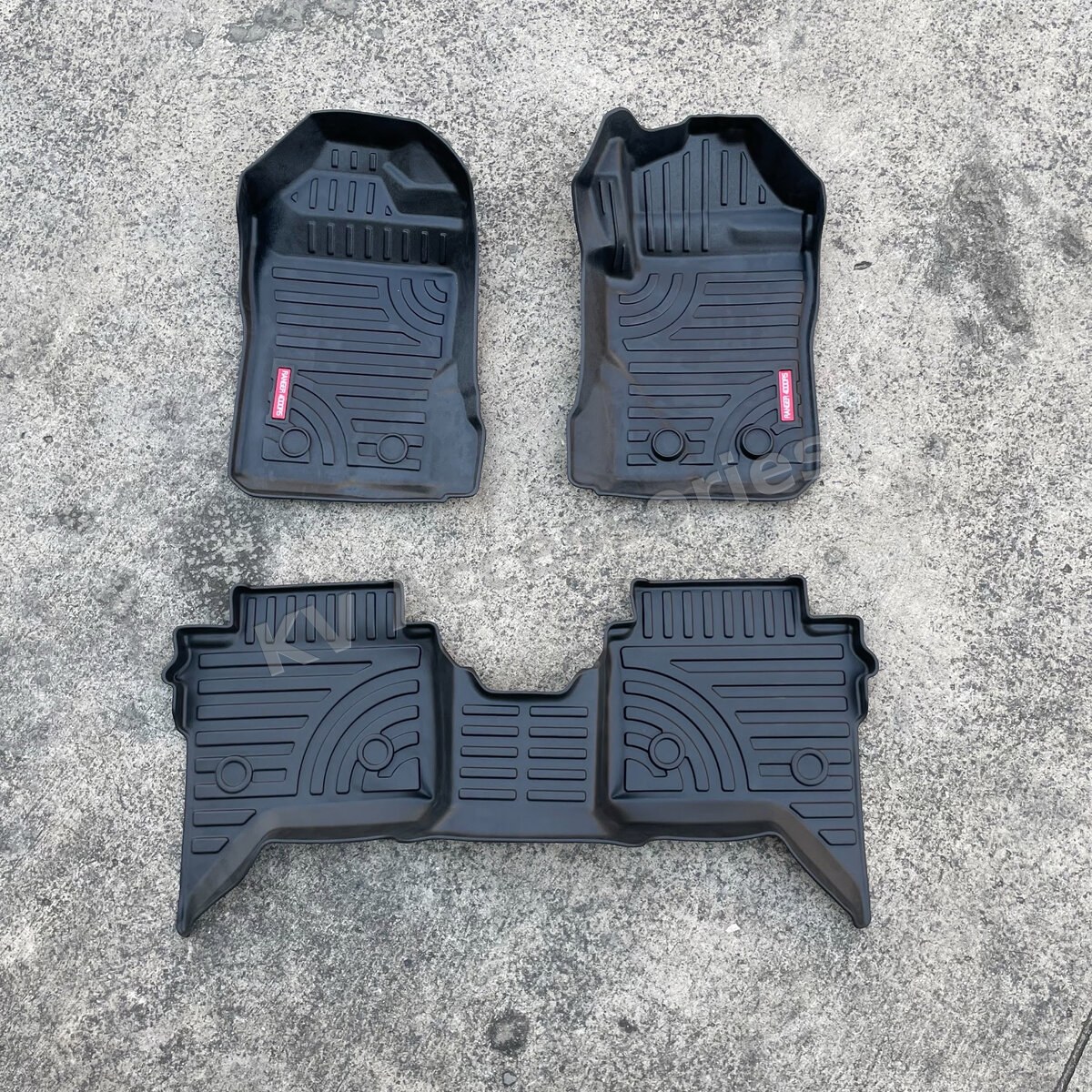 ถาดรองพื้น TPE Ranger 2023 4Door
